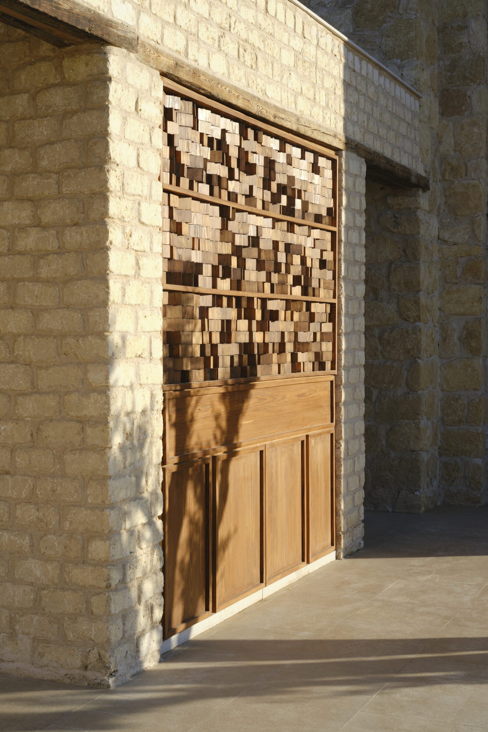 Infinity pool aligned with the mountain